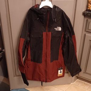 North  Face jacket with hood men's small